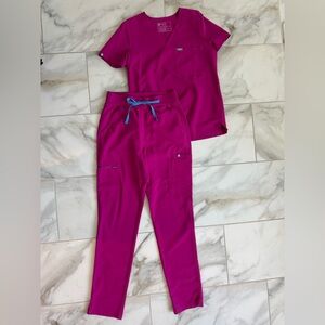 Figs Women's Top in Vibrant Magenta